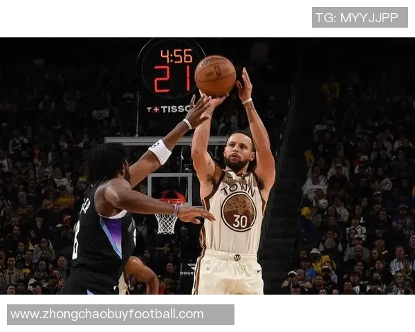 库里半场火力全开三分雨下23分助攻3次展现超级状态